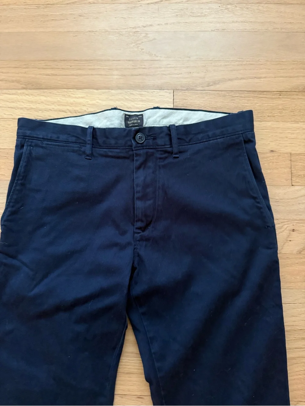 J Crew Men’s 31 x 30 Navy Blue Broken In Slim Fit Chino Pants